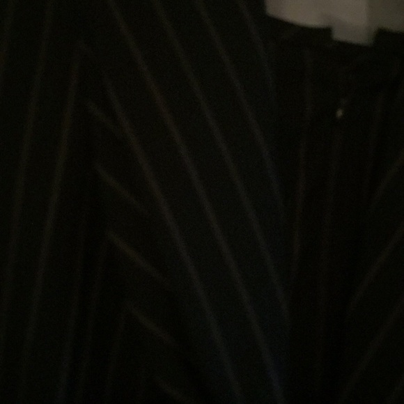 Suit - Picture 2 of 4